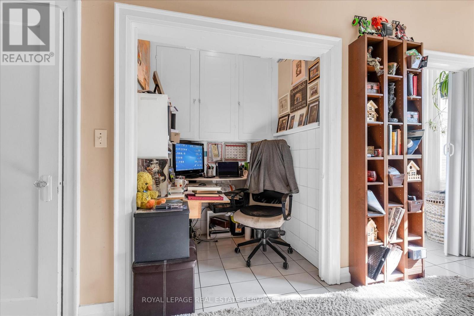 58 East Avenue S, Hamilton, ON - Indoor