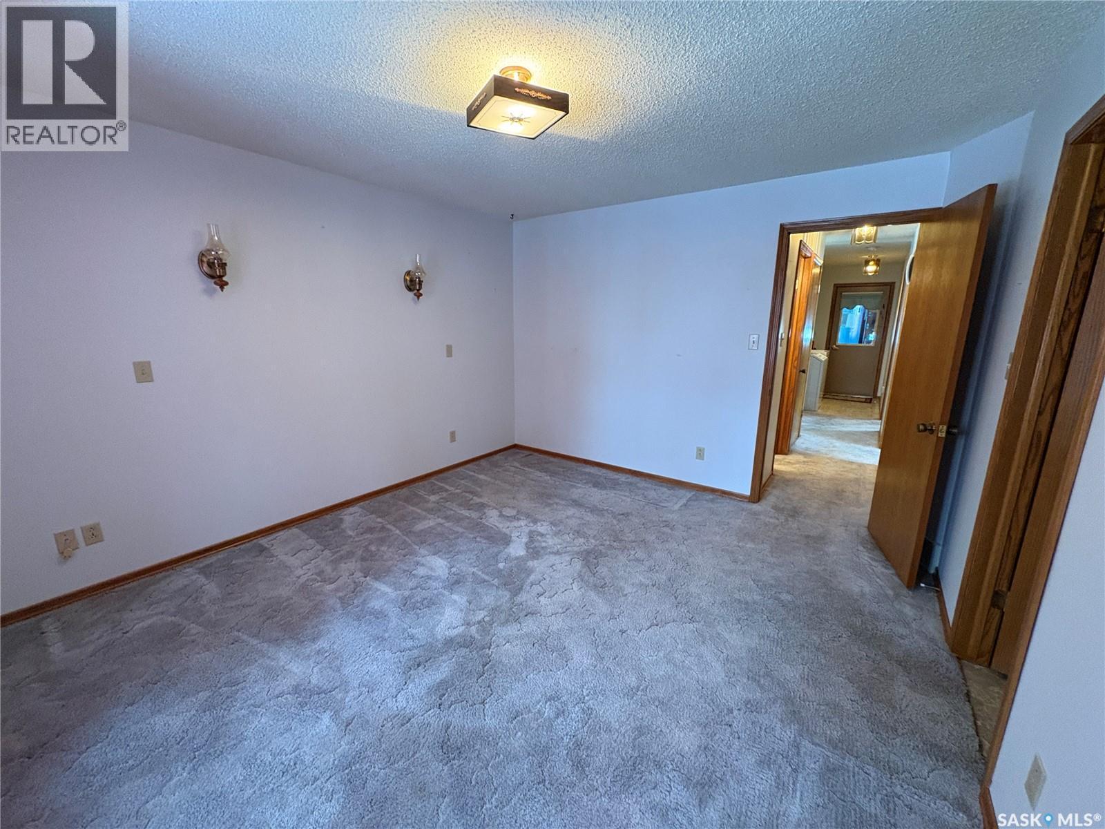 505 March Avenue E, Langenburg, SK - Indoor Photo Showing Other Room