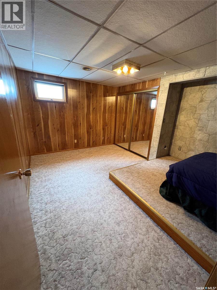 505 March Avenue E, Langenburg, SK - Indoor