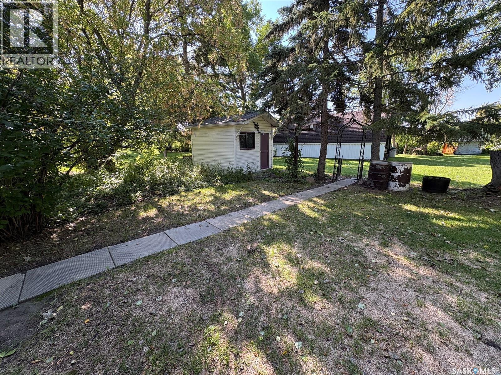 505 March Avenue E, Langenburg, SK - Outdoor