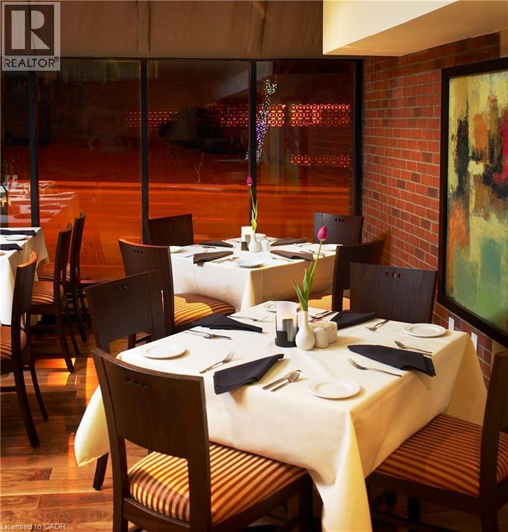 649 Main Street W, Hamilton, ON