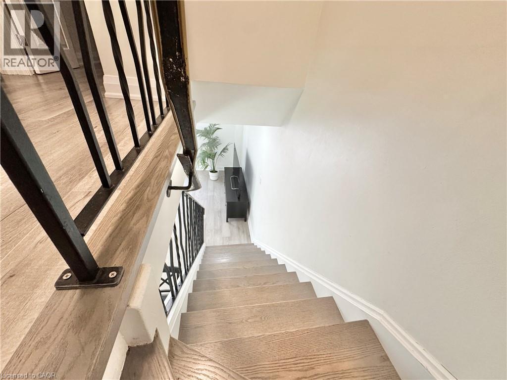 138 Jansen Avenue, Kitchener, ON - Indoor Photo Showing Other Room