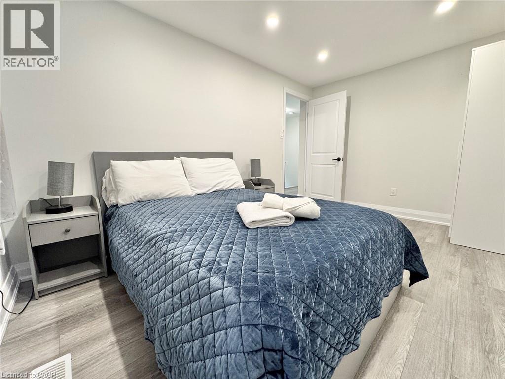 138 Jansen Avenue, Kitchener, ON - Indoor Photo Showing Bedroom