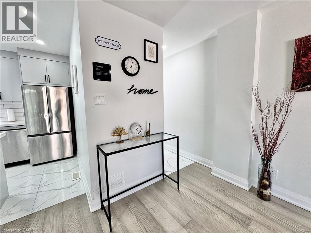 138 Jansen Avenue, Kitchener, ON - Indoor