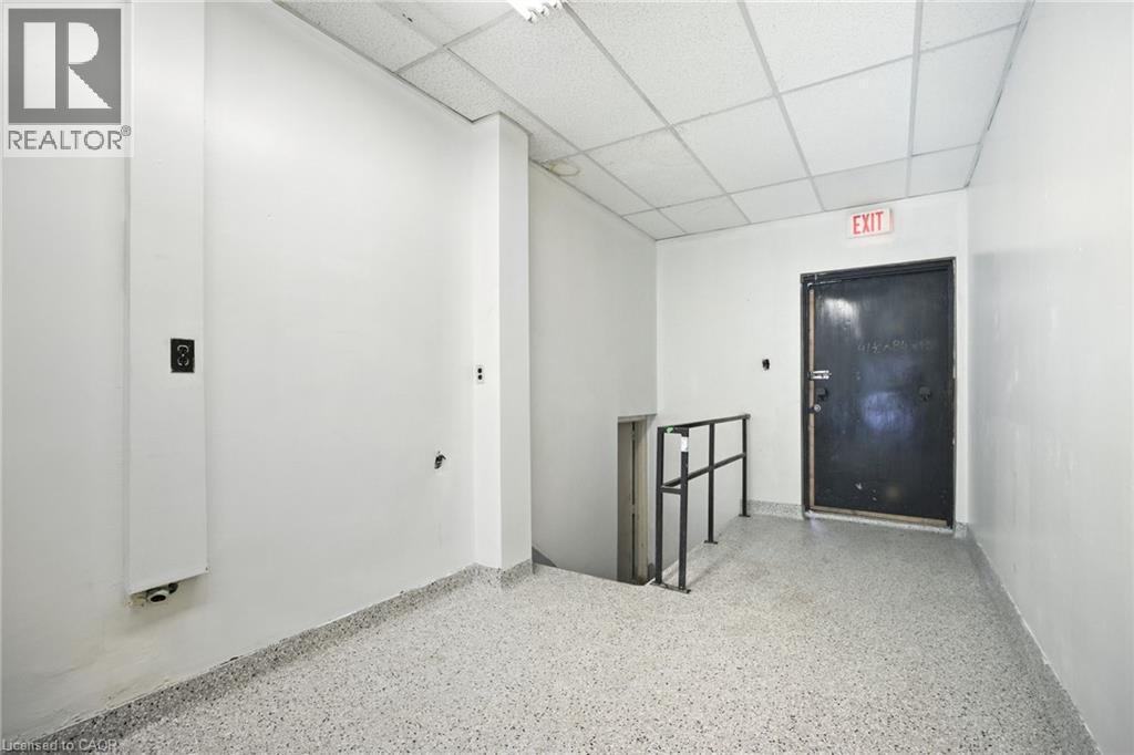 1583 Main Street E, Hamilton, ON