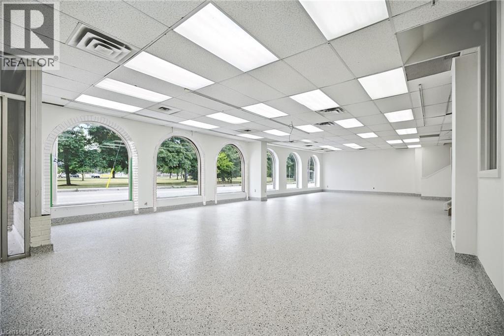 1583 Main Street E, Hamilton, ON