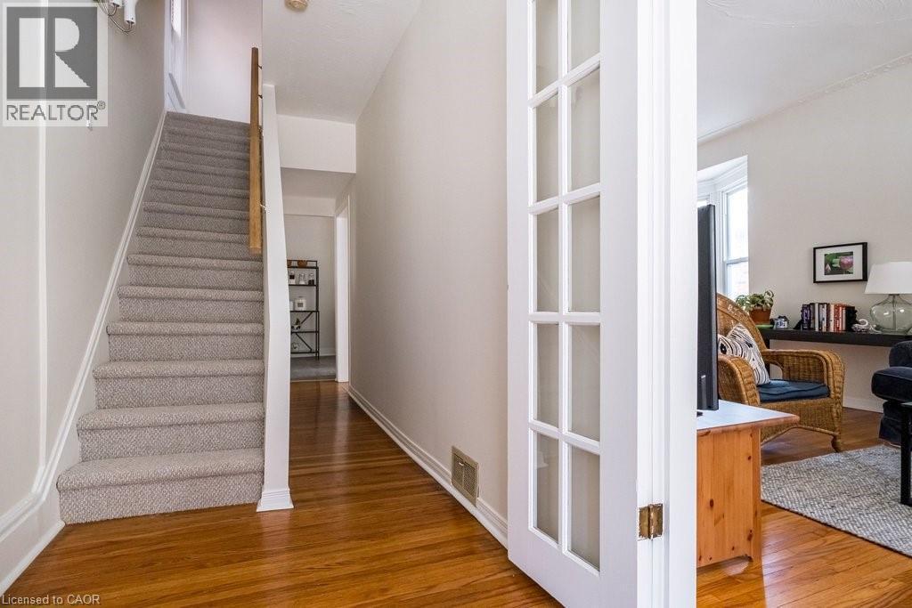 23 Bruce Street, Hamilton, ON - Indoor Photo Showing Other Room