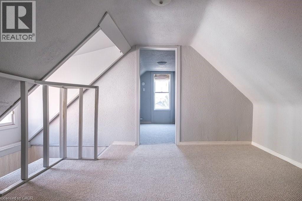 23 Bruce Street, Hamilton, ON - Indoor Photo Showing Other Room