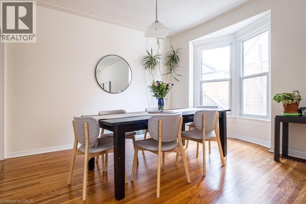 23 Bruce Street, Hamilton, ON - Indoor Photo Showing Dining Room