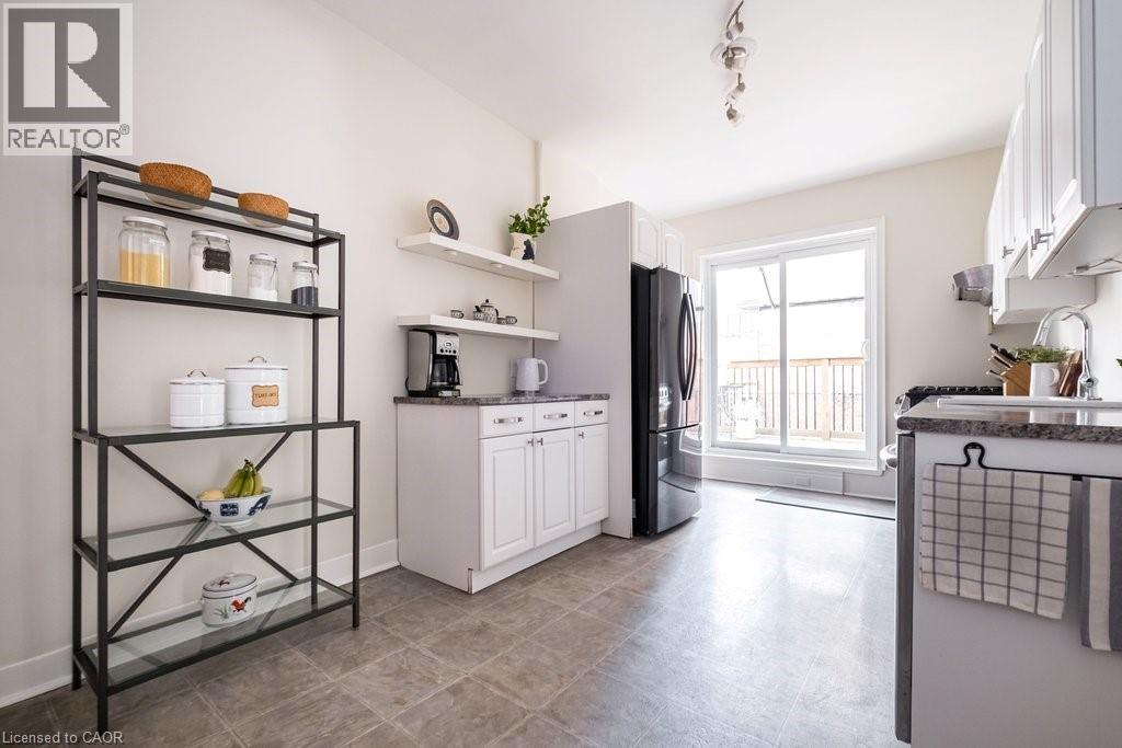 23 Bruce Street, Hamilton, ON - Indoor