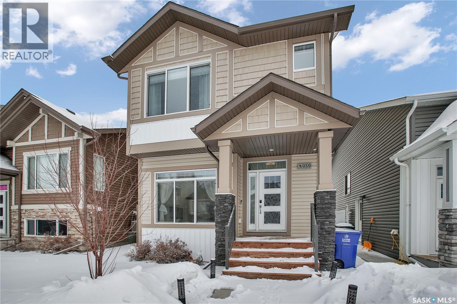 959 Mcfaull Manor, Saskatoon, SK - Outdoor
