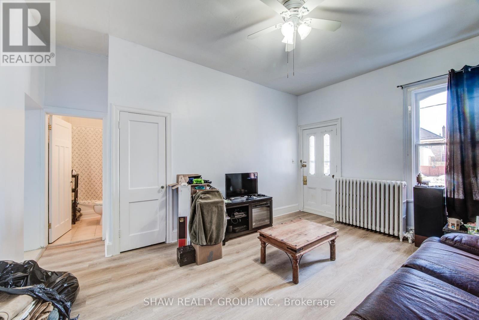 30 Brook Street, Cambridge, ON - Indoor