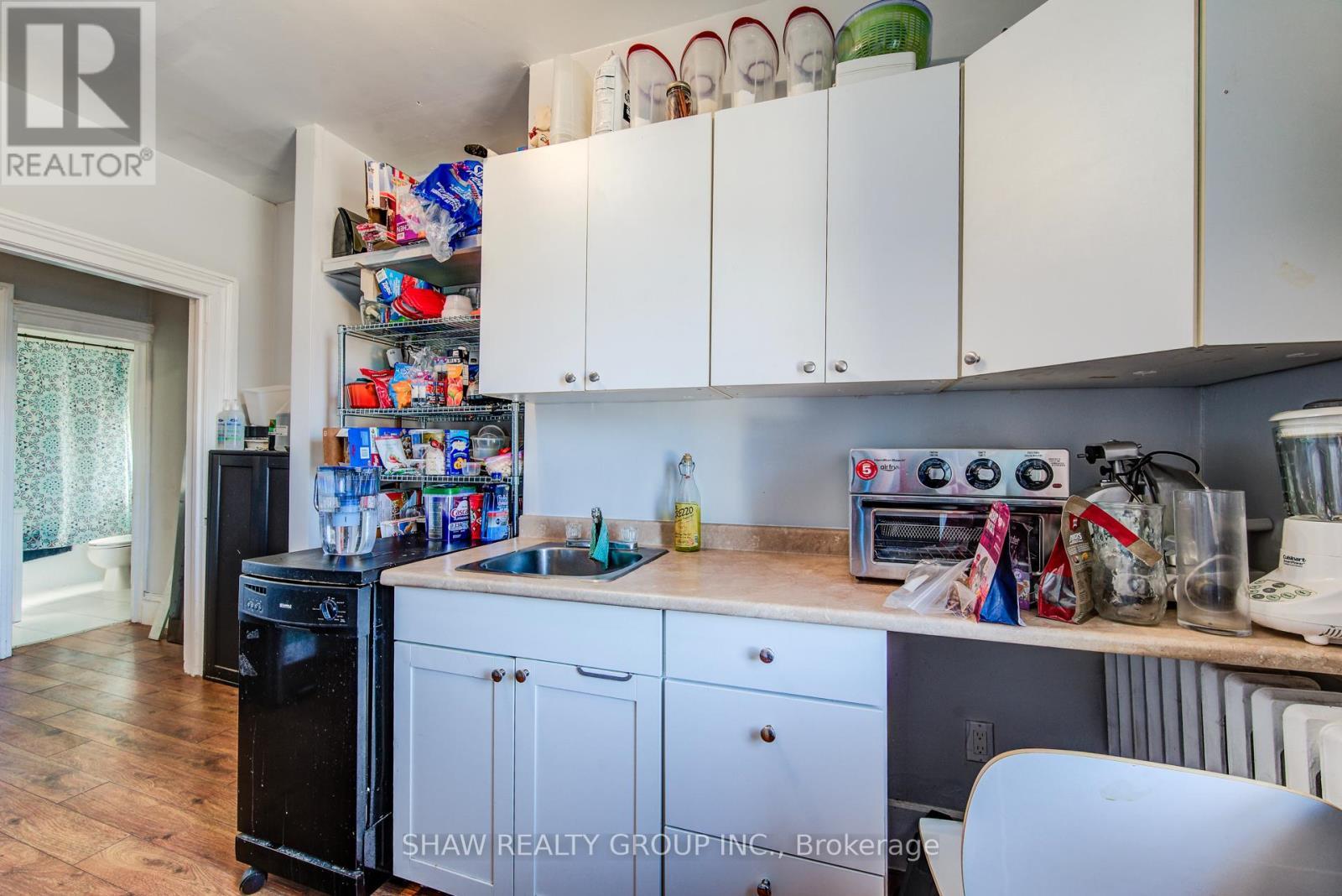 30 Brook Street, Cambridge, ON - Indoor Photo Showing Kitchen