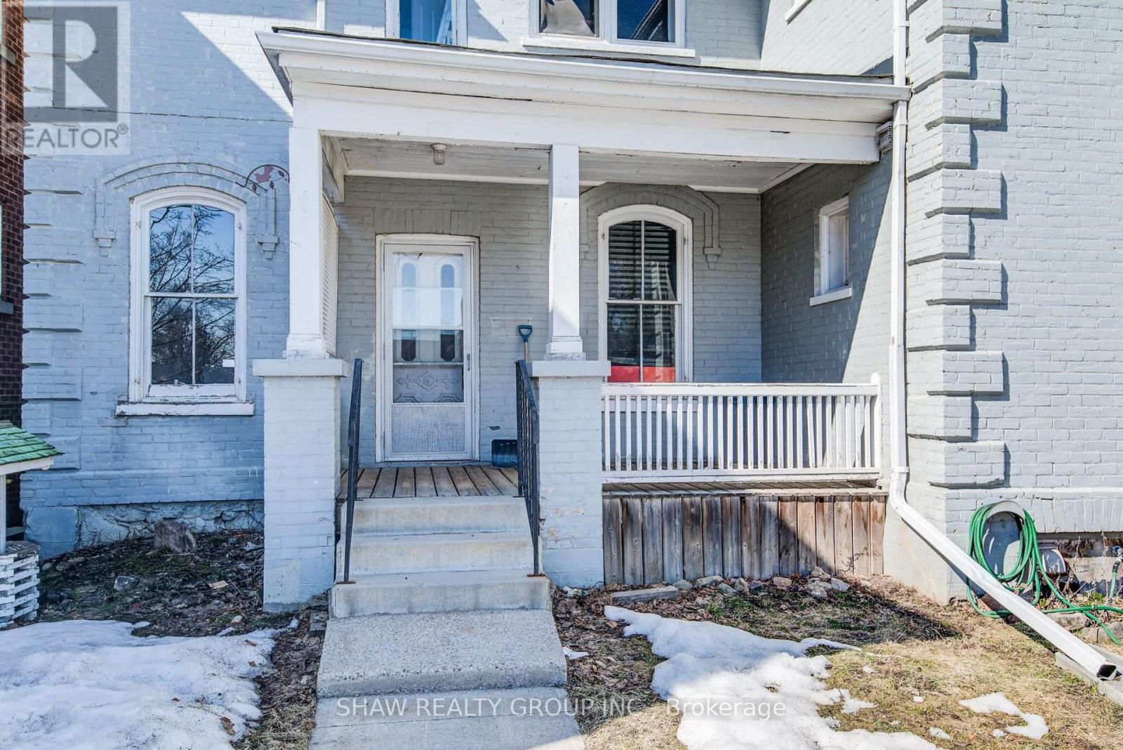 30 Brook Street, Cambridge, ON - Outdoor