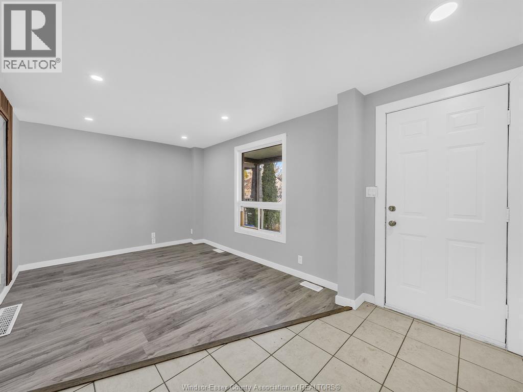 1153 University, Windsor, ON - Indoor Photo Showing Other Room
