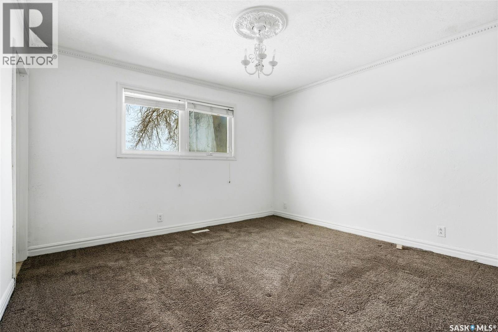 960 Mccarthy Boulevard, Regina, SK - Indoor Photo Showing Other Room