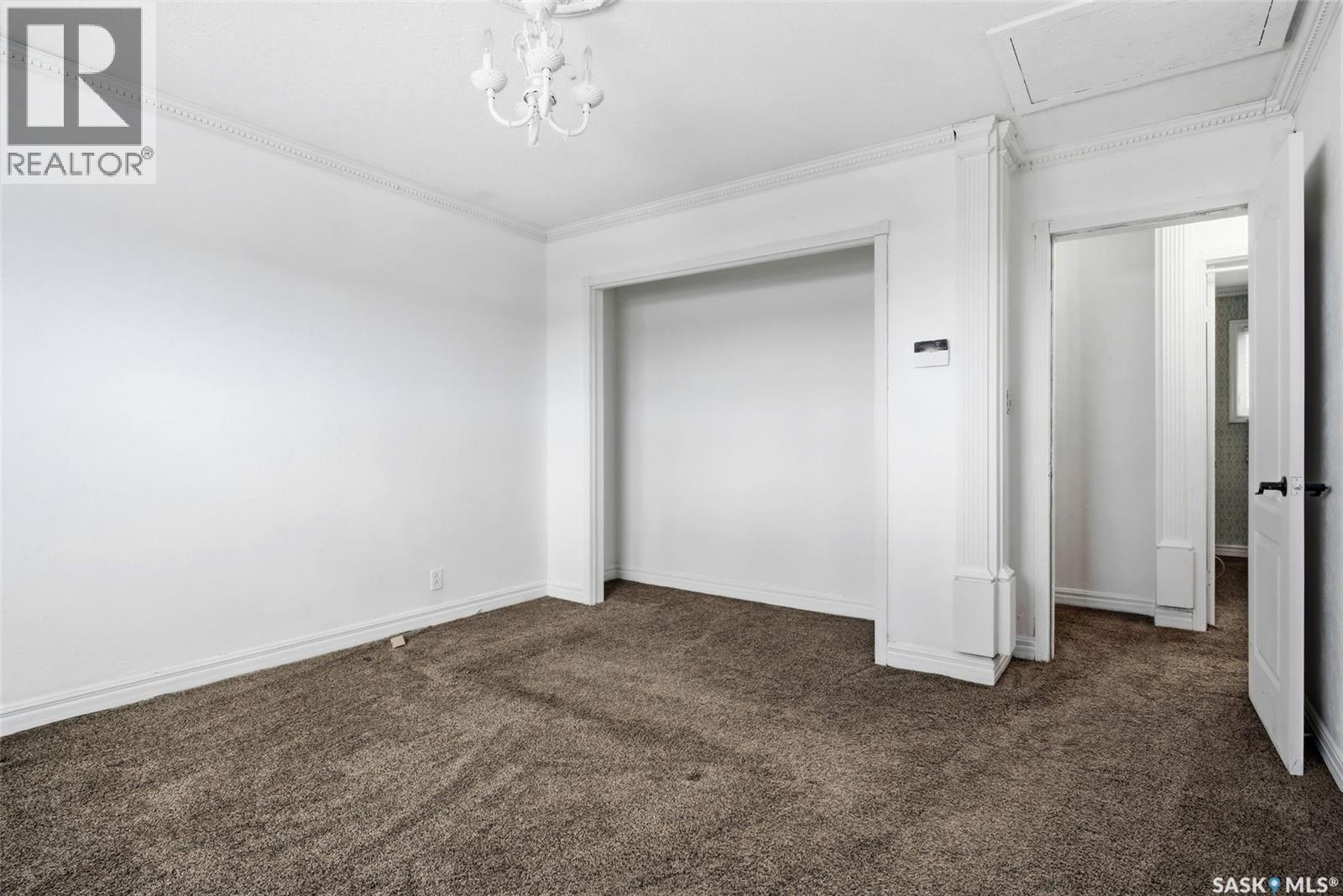 960 Mccarthy Boulevard, Regina, SK - Indoor Photo Showing Other Room