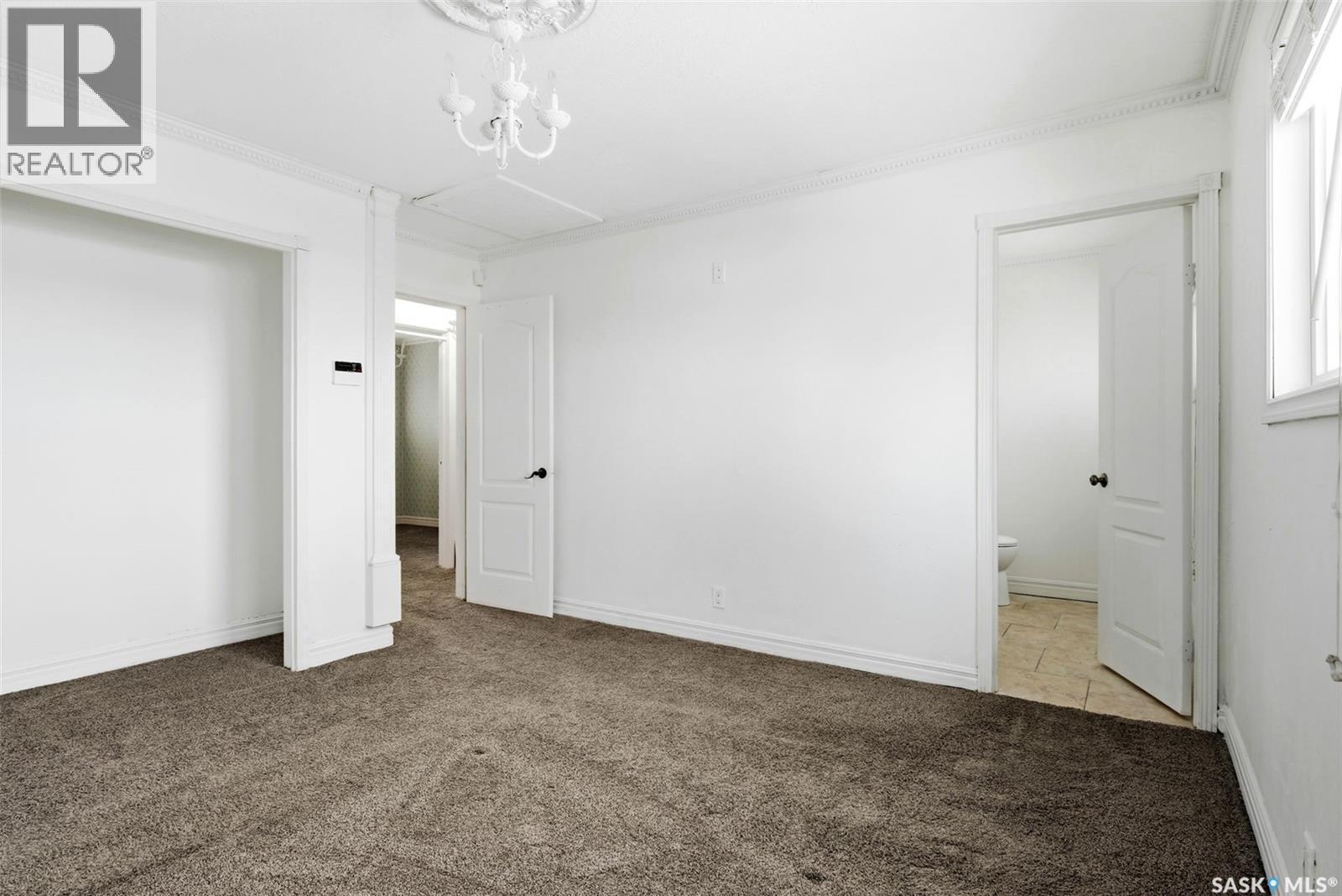 960 Mccarthy Boulevard, Regina, SK - Indoor Photo Showing Other Room