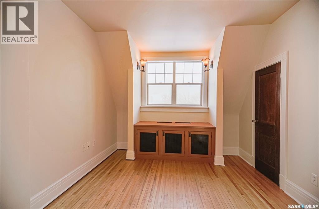 718 Saskatchewan Crescent E, Saskatoon, SK - Indoor Photo Showing Other Room