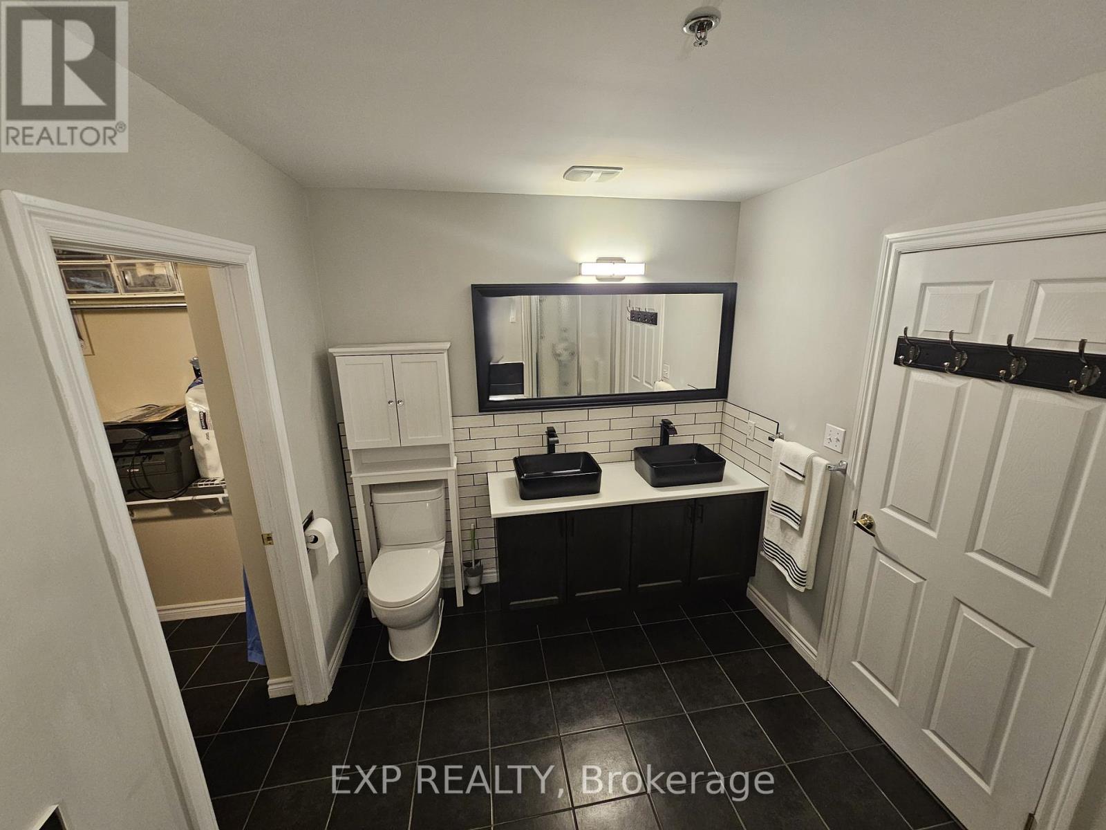 102 - 308 Watson Parkway N, Guelph, ON - Indoor Photo Showing Bedroom