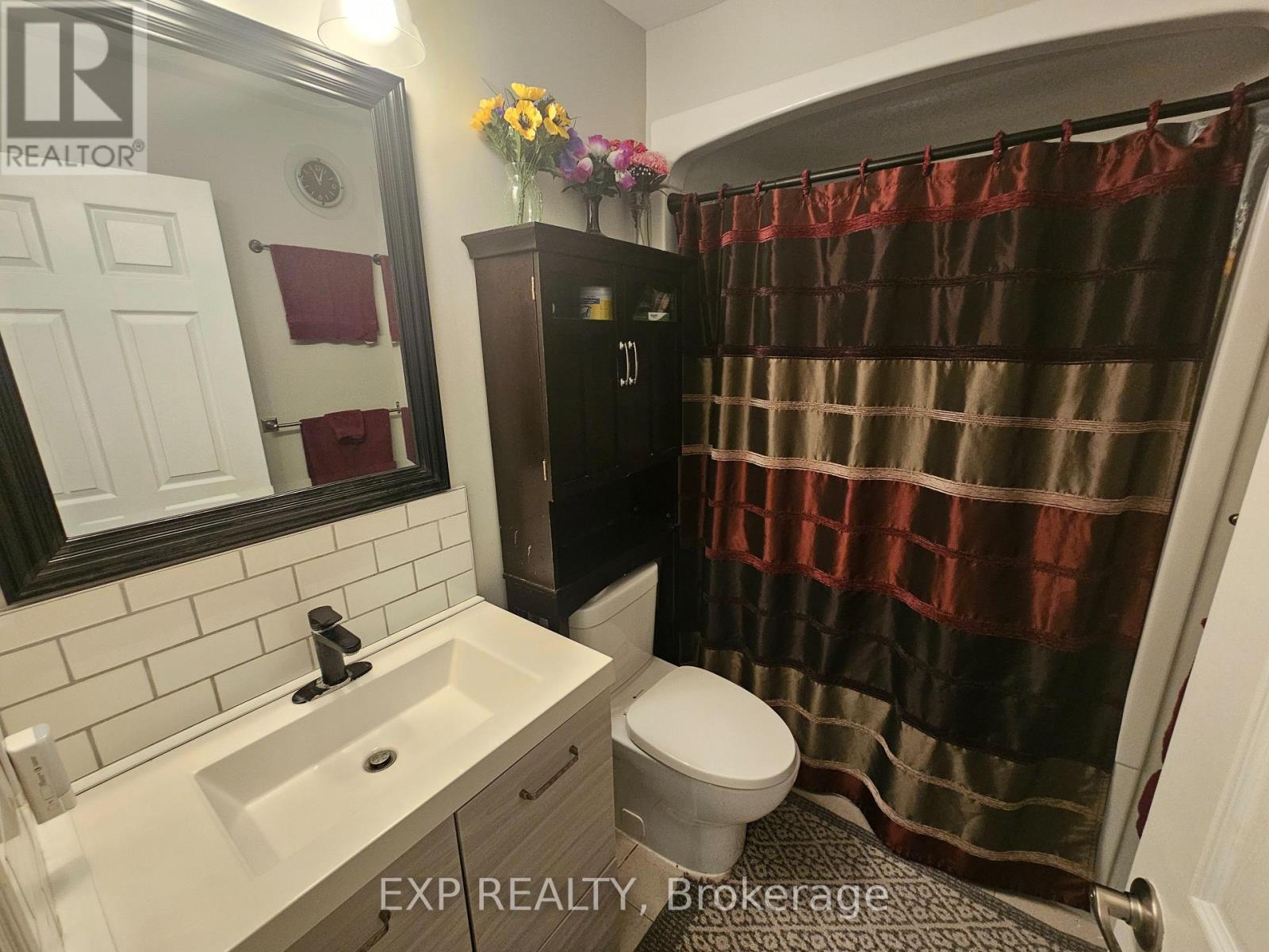 102 - 308 Watson Parkway N, Guelph, ON - Indoor Photo Showing Bedroom