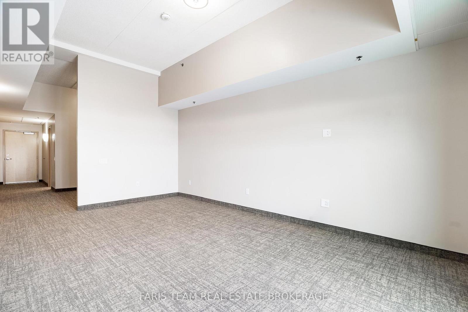 A2 - 301 Junction Road, Clearview, ON - Indoor Photo Showing Other Room