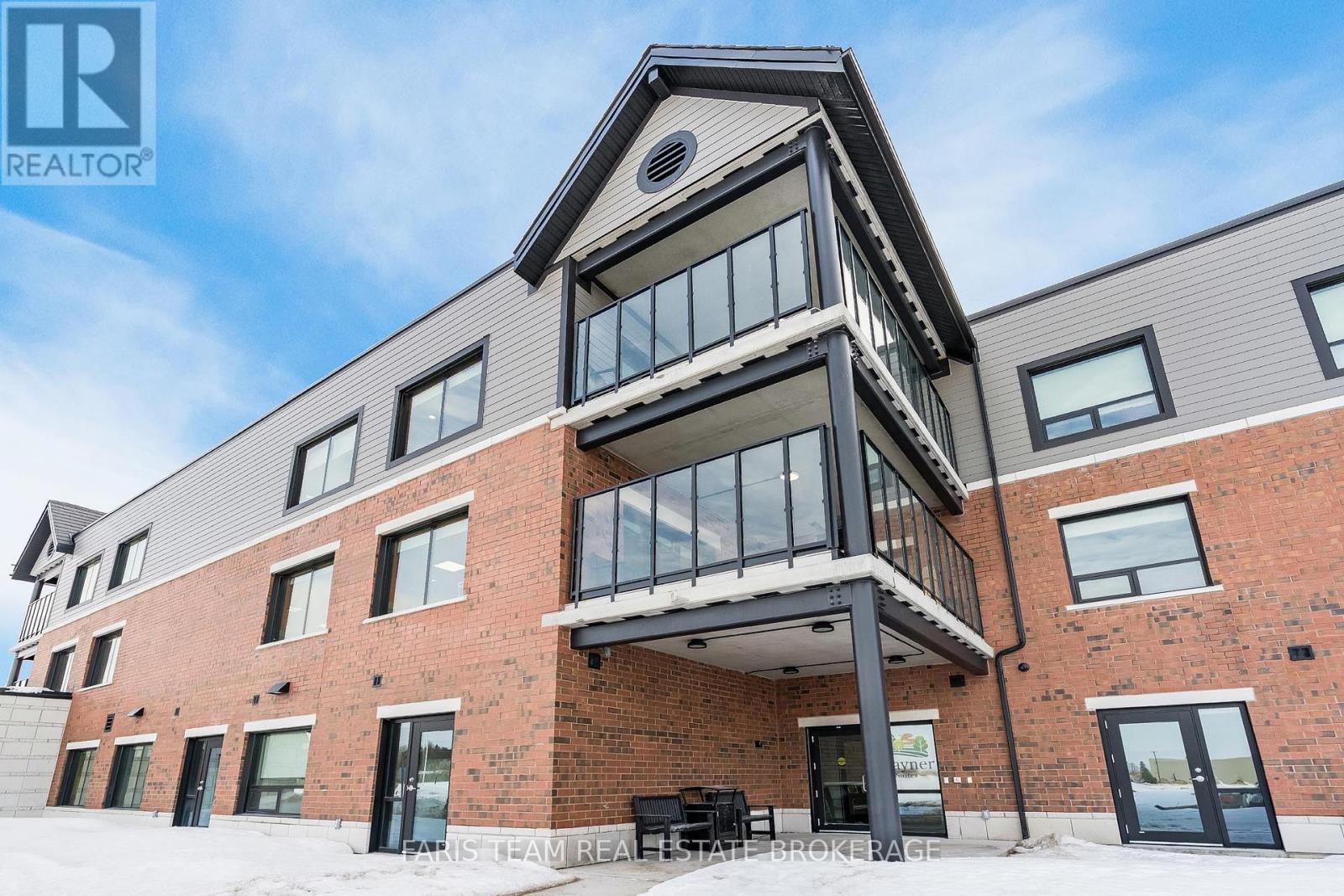 A2 - 301 Junction Road, Clearview, ON - Outdoor With Exterior