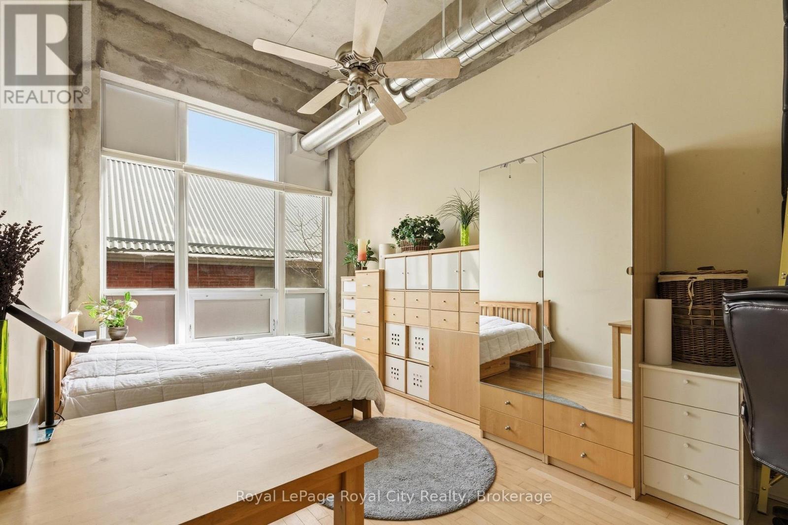 108 - 26 Ontario Street, Guelph (St. Patrick'S Ward), ON - Indoor