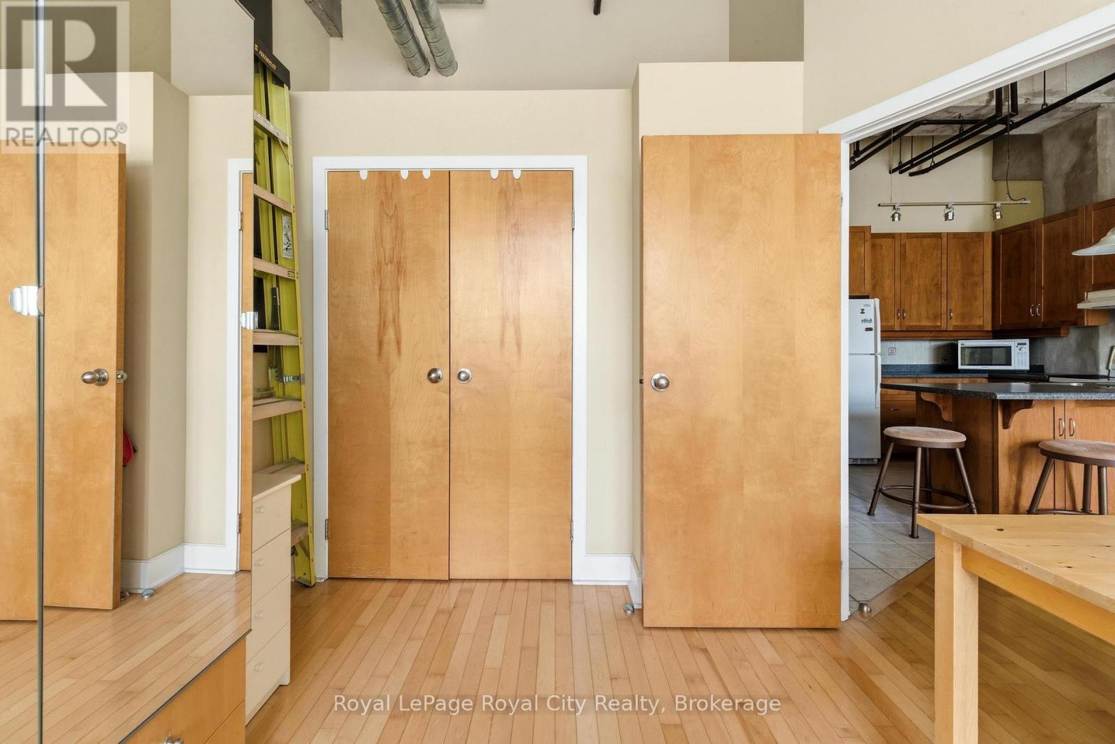 108 - 26 Ontario Street, Guelph (St. Patrick'S Ward), ON - Indoor