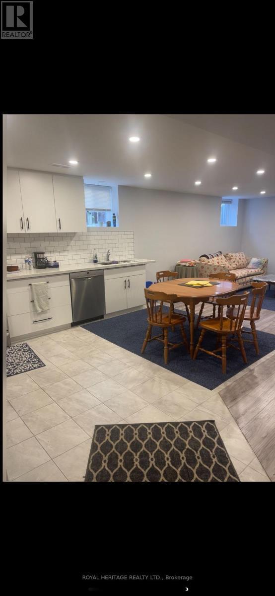 27 Wetherburn Drive, Whitby (Williamsburg), ON - Indoor