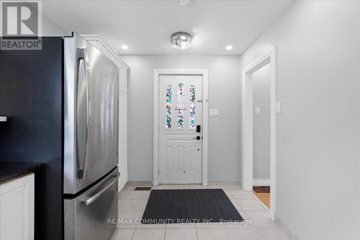 83 Exeter Road, Ajax, ON - Indoor Photo Showing Other Room