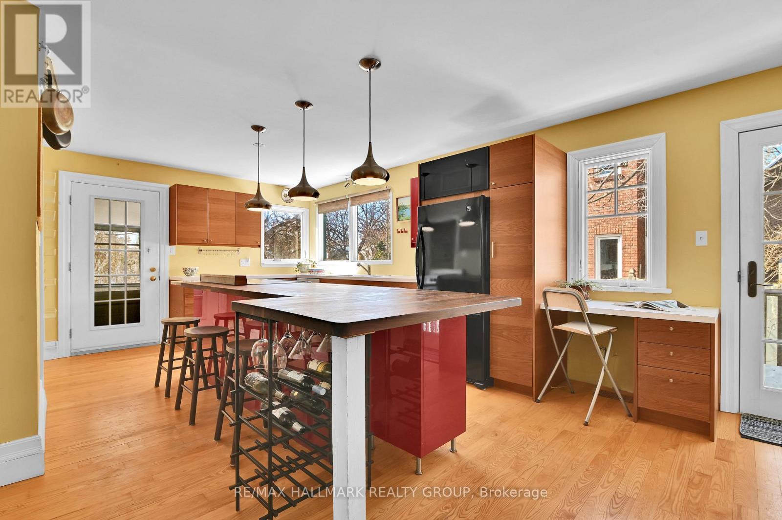 Main Floor - Kitchen (door to screened porch) - 9 Rock Avenue, Ottawa, ON - Indoor Photo Showing Other Room