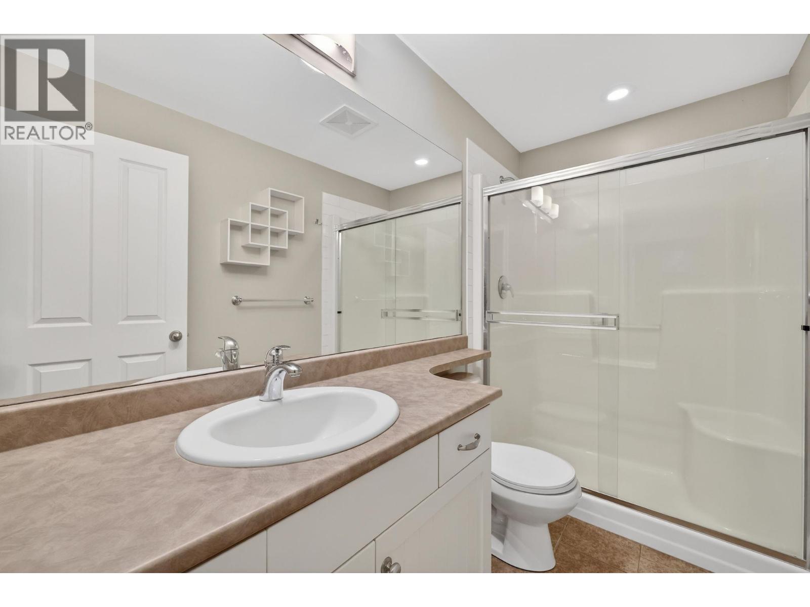 3832 Old Okanagan Highway Unit# 3105, West Kelowna, BC - Indoor Photo Showing Bathroom