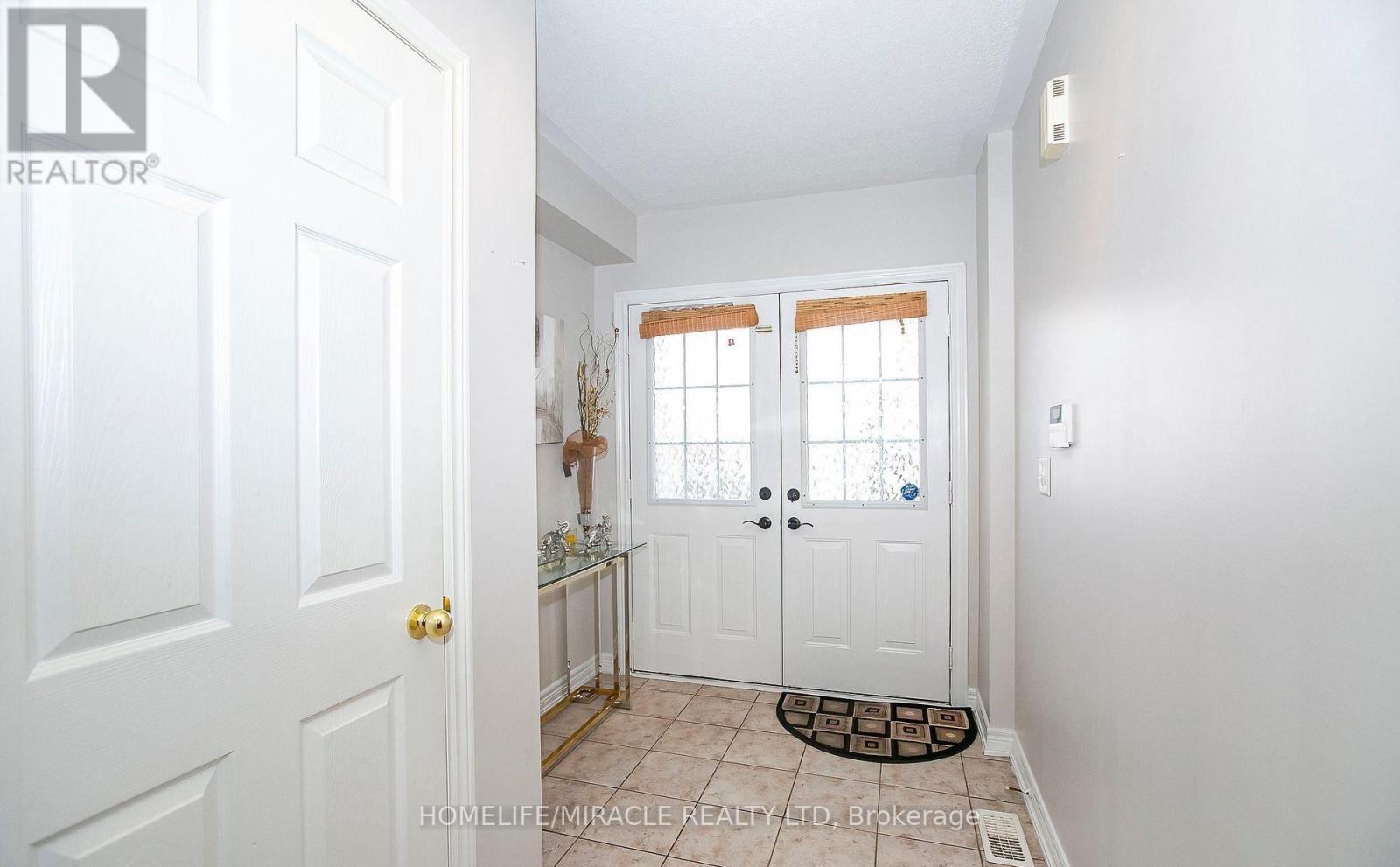 29 Dewridge Court, Brampton, ON - Indoor Photo Showing Other Room