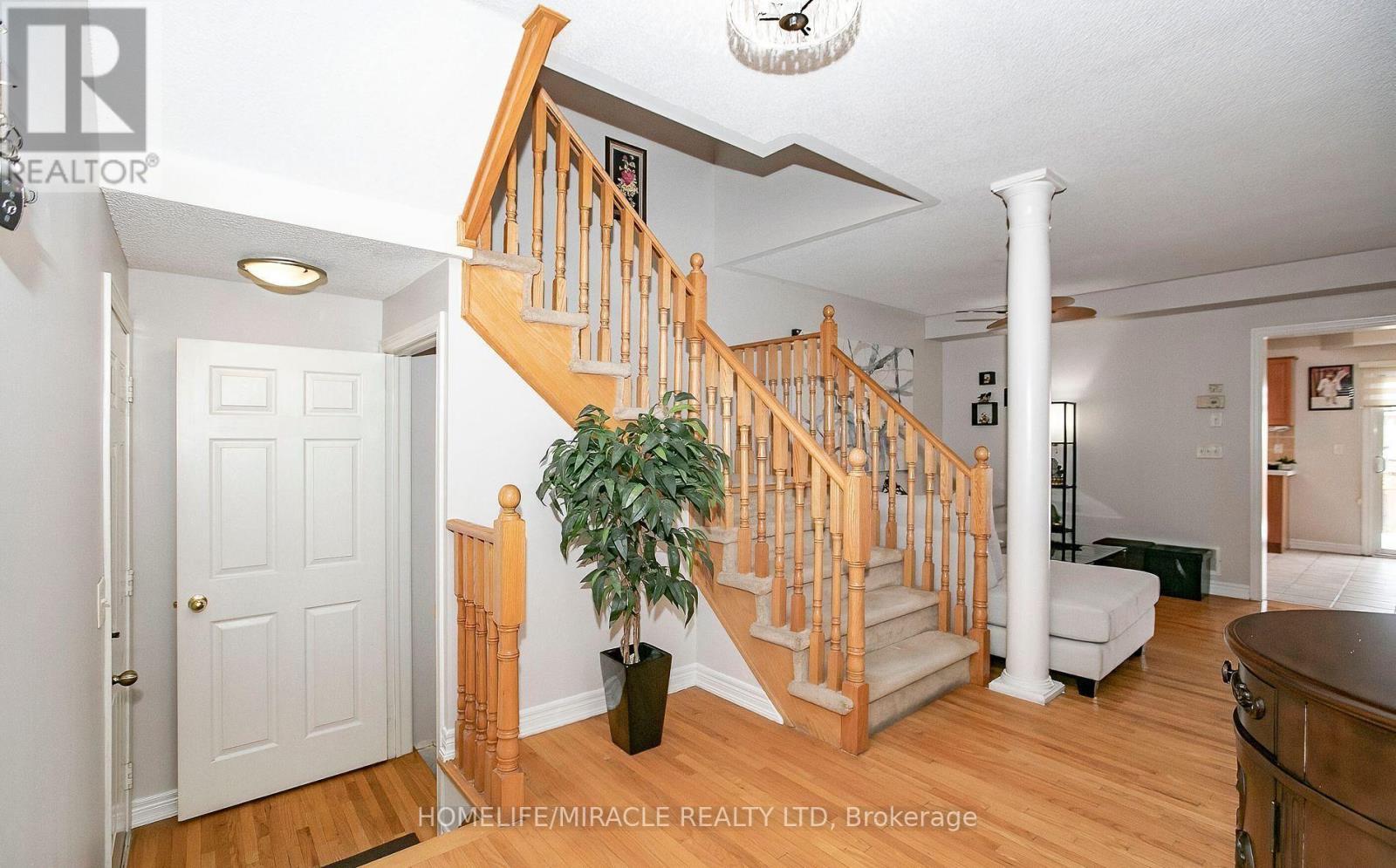 29 Dewridge Court, Brampton, ON - Indoor Photo Showing Other Room