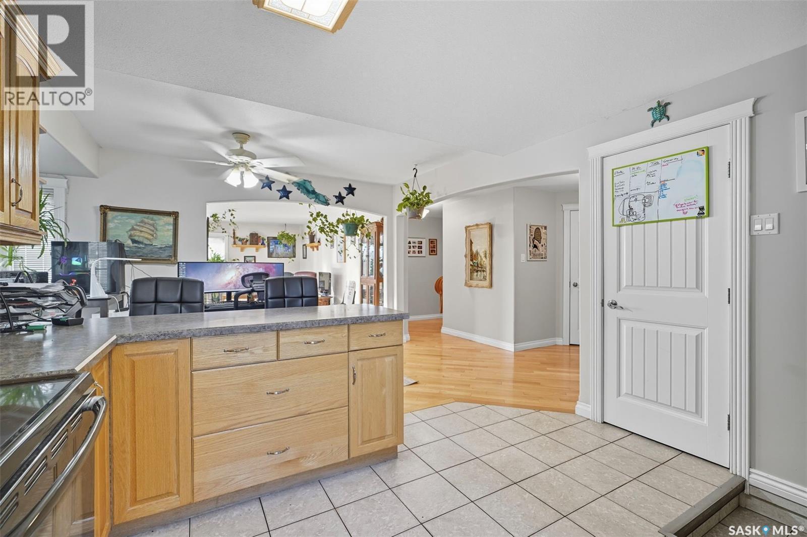 122 Main Street, Radisson, SK - Indoor Photo Showing Kitchen