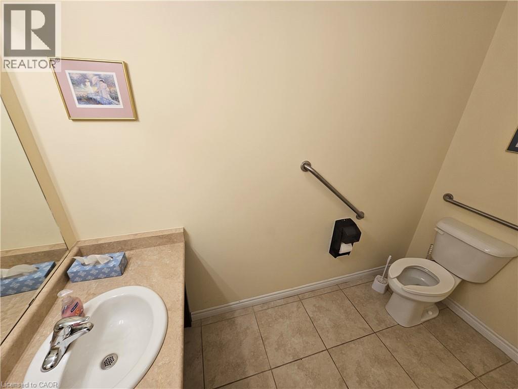 308 Watson Parkway N Unit# 102, Guelph, ON - Indoor