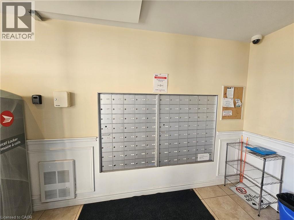 308 Watson Parkway N Unit# 102, Guelph, ON - Indoor