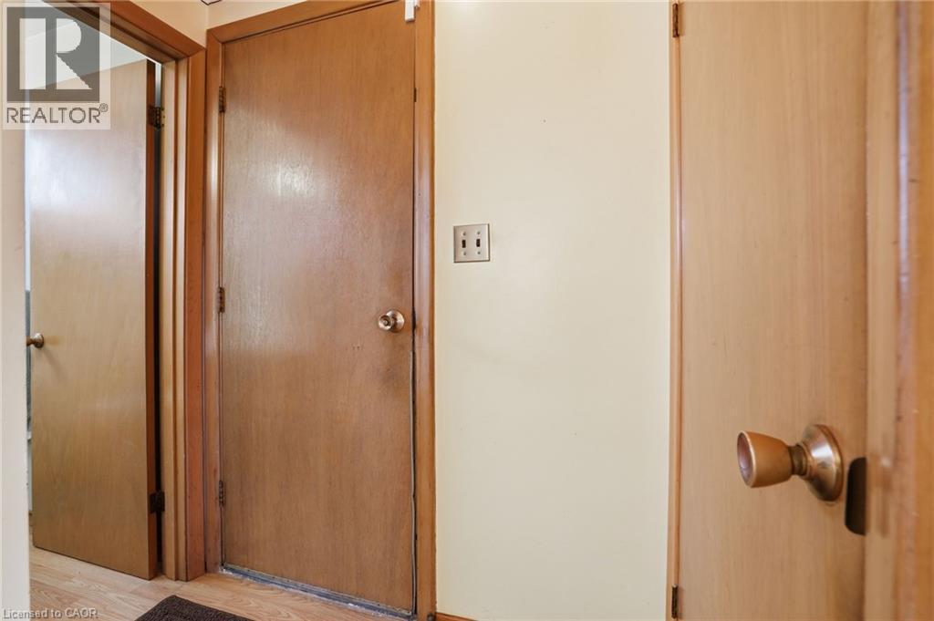 55 Champlain Avenue, Hamilton, ON - Indoor Photo Showing Other Room