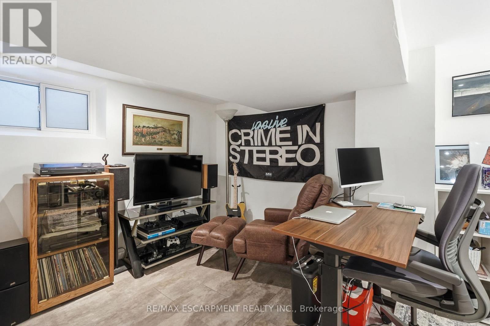 44 Whitfield Avenue, Hamilton, ON - Indoor