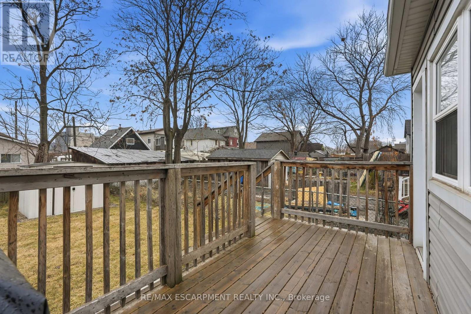 44 Whitfield Avenue, Hamilton, ON - Outdoor