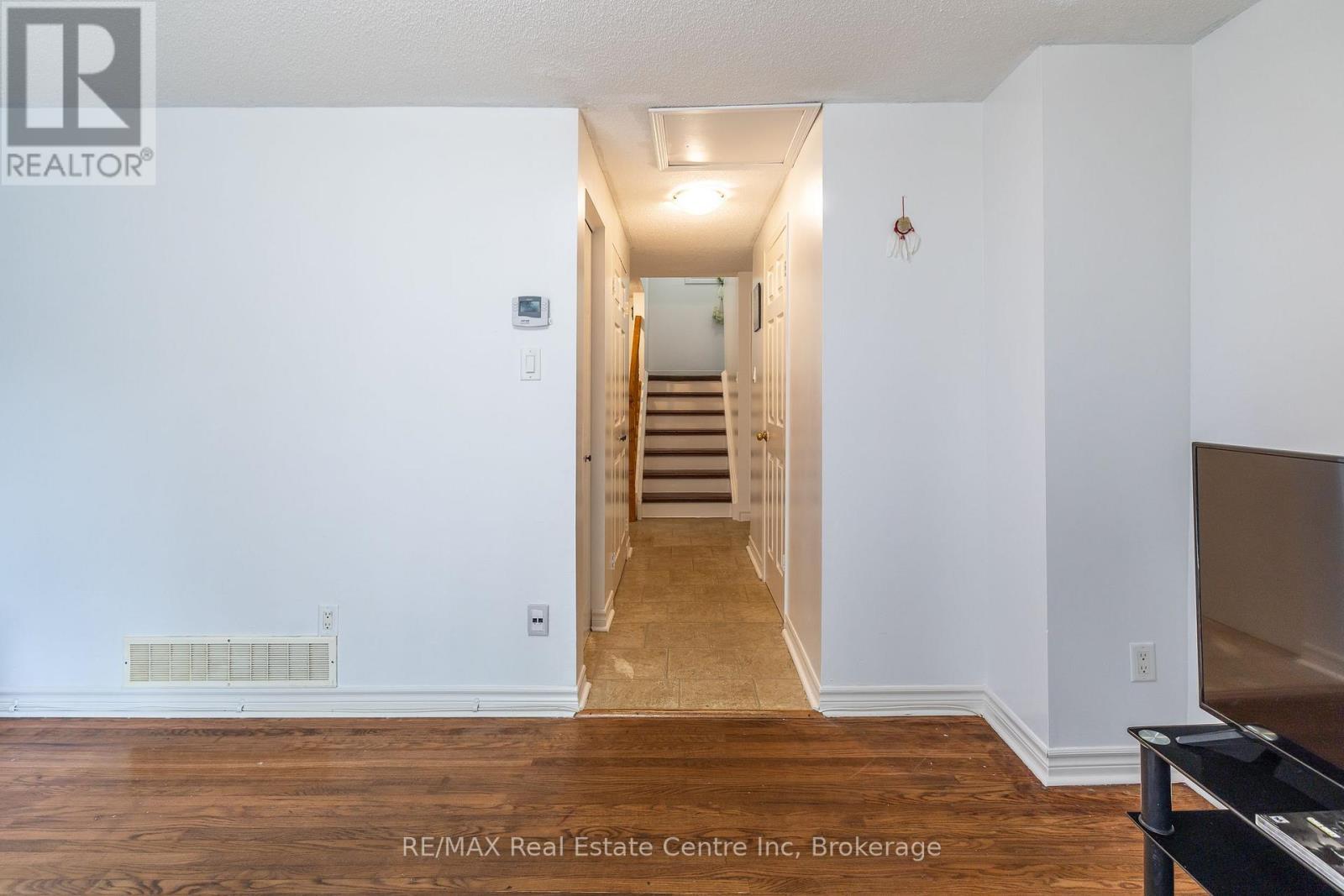74 - 129 Victoria Road N, Guelph (Grange Road), ON - Indoor Photo Showing Other Room