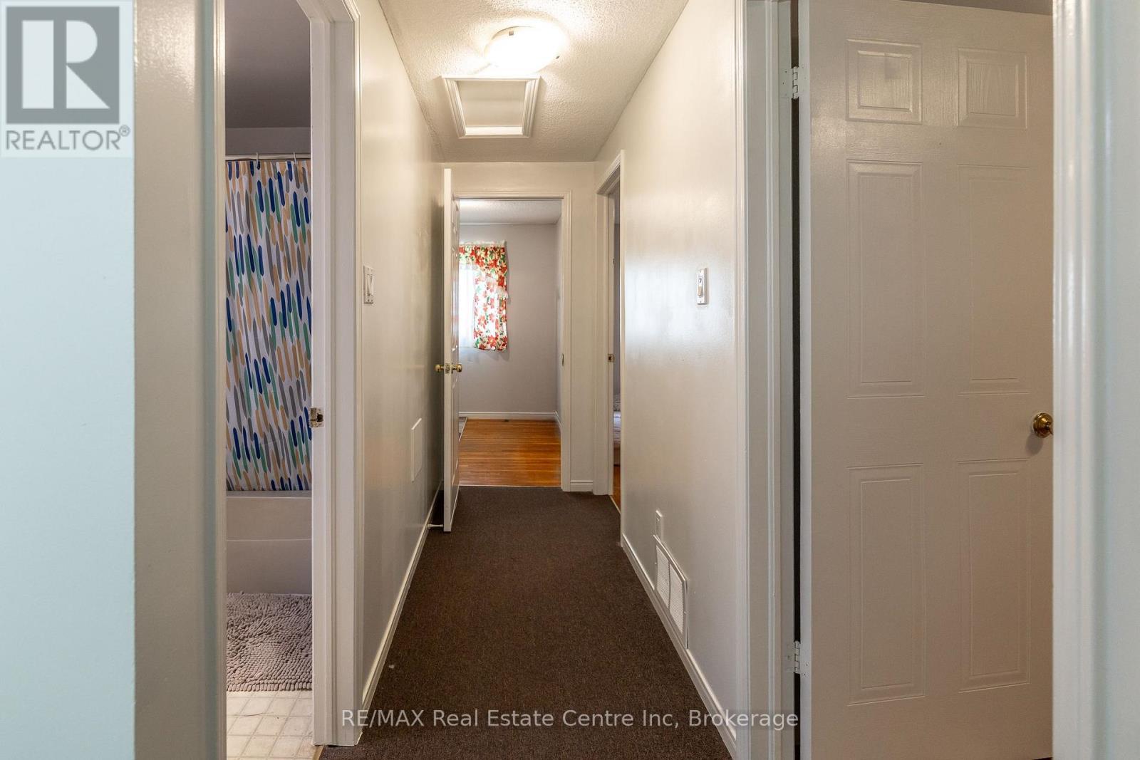 74 - 129 Victoria Road N, Guelph (Grange Road), ON - Indoor Photo Showing Other Room