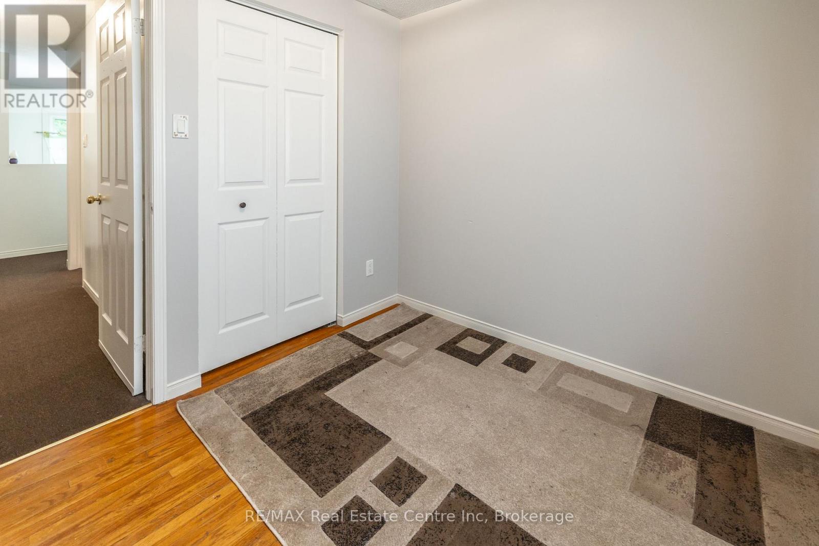74 - 129 Victoria Road N, Guelph (Grange Road), ON - Indoor Photo Showing Other Room