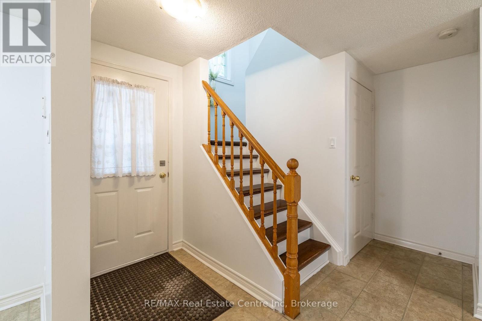 74 - 129 Victoria Road N, Guelph (Grange Road), ON - Indoor Photo Showing Other Room
