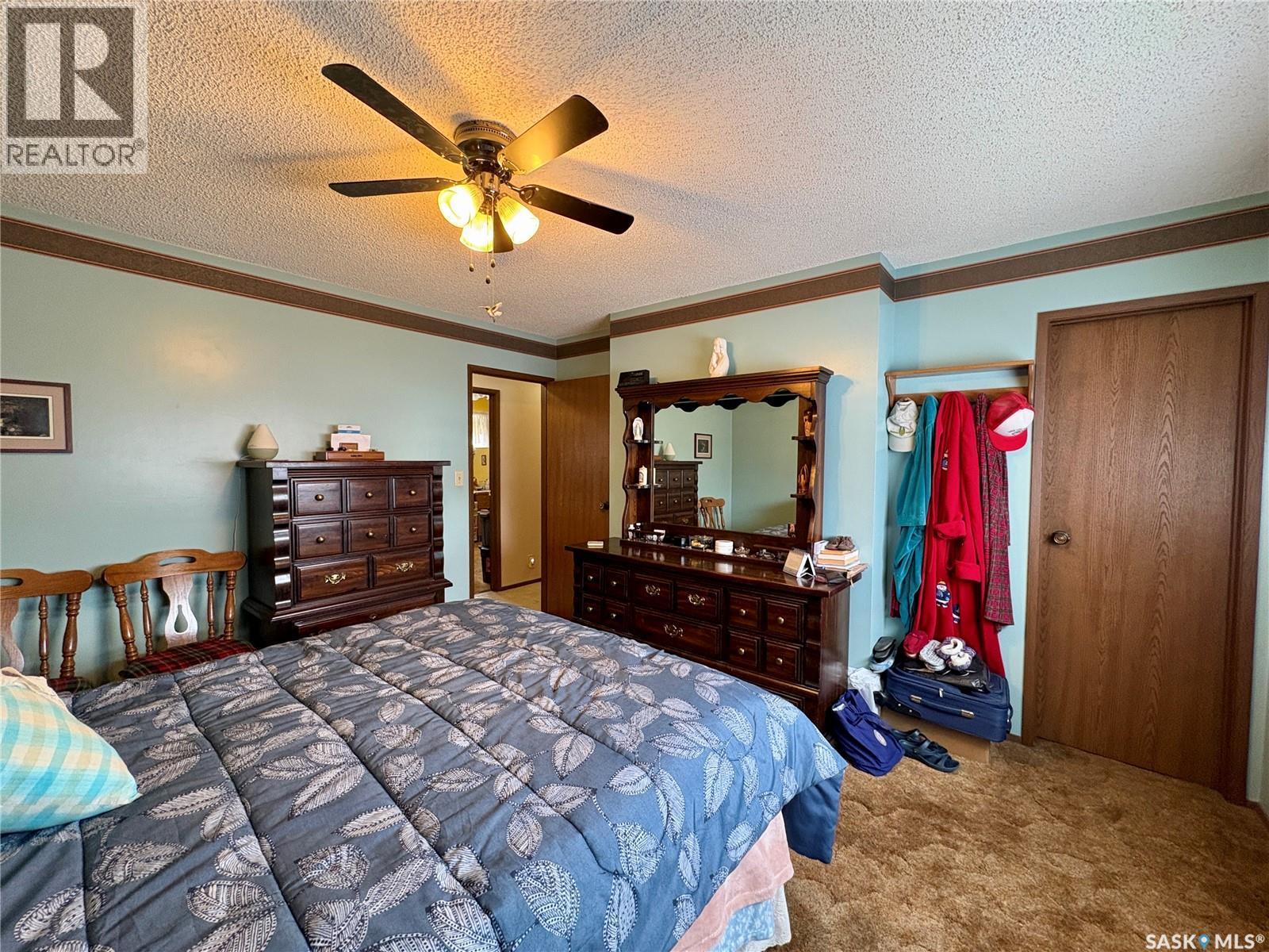 721 6Th Avenue, Rosthern, SK - Indoor Photo Showing Bedroom