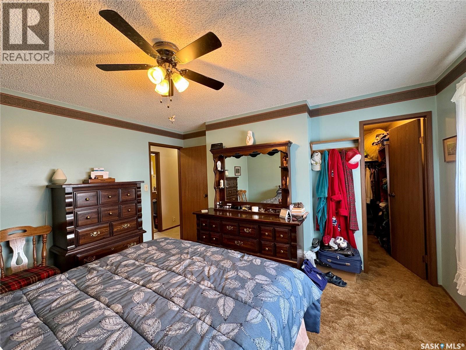 721 6Th Avenue, Rosthern, SK - Indoor Photo Showing Bedroom