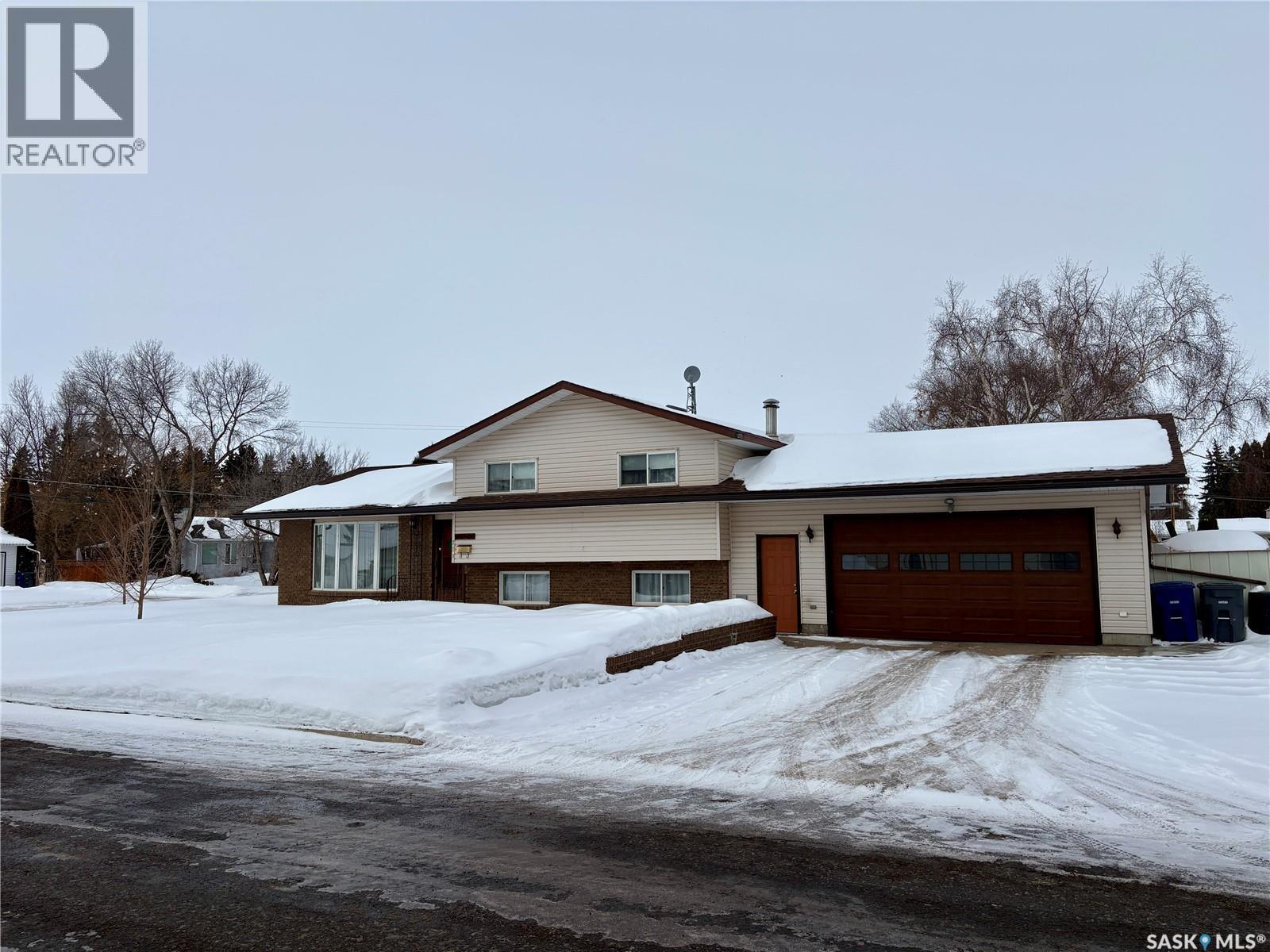 721 6Th Avenue, Rosthern, SK - Outdoor