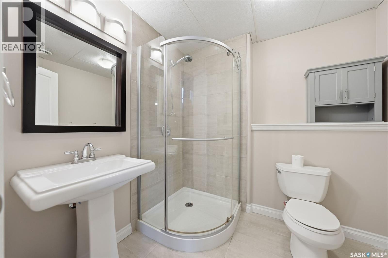 1415 Paton Crescent, Saskatoon, SK - Indoor Photo Showing Bathroom