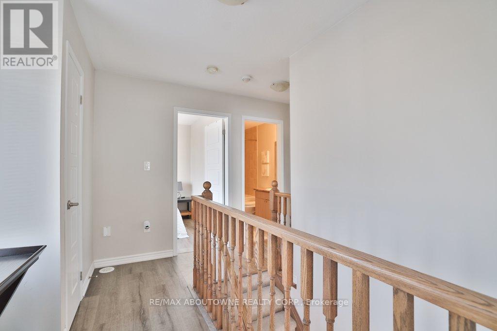 1133 Duignan Crescent, Milton, ON - Indoor Photo Showing Other Room